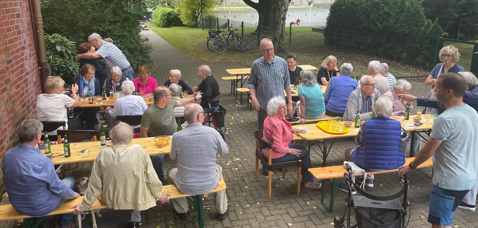 Biergarten unterm Kirchturm in Heilig Geist